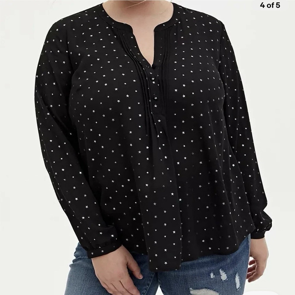 Torrid Black Silver Stars Georgette‎ Pintuck Button Down Blouse Size 1X